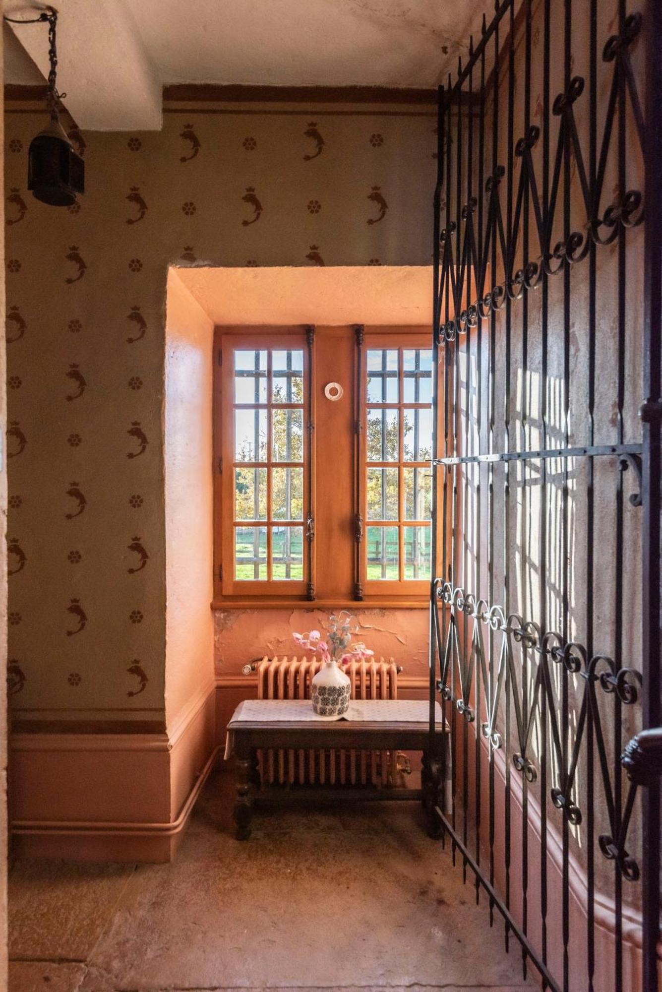 Chateau De Salornay Hurigny Eksteriør billede